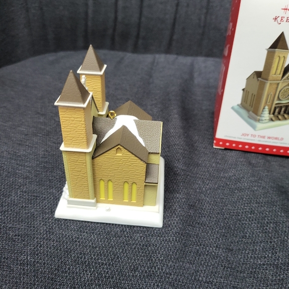 2015 Hallmark Keepsake Joy To The World Christmas Ornament Magic Sound - Picture 5 of 10